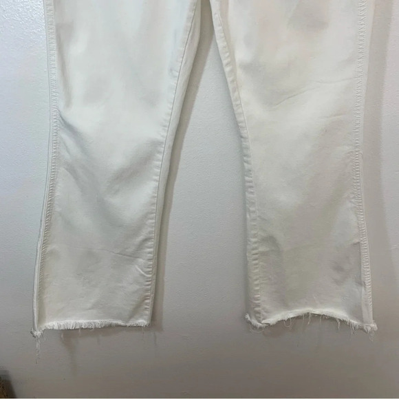 White Jeans Woman 31 High Rise Flare Pockets‎ Raw Hem 28” Stretch Boho Coastal - Picture 3 of 13